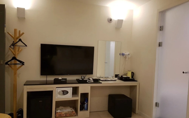 Busan Station Bandal Hotel