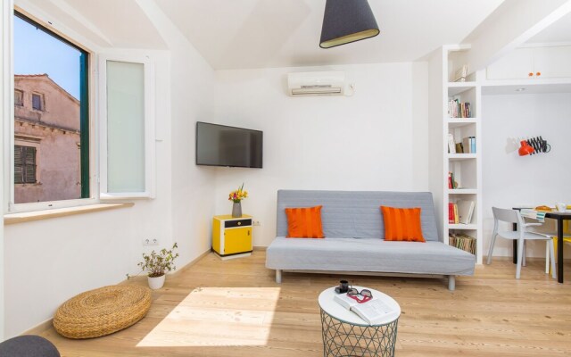 Apartment & Room Joy