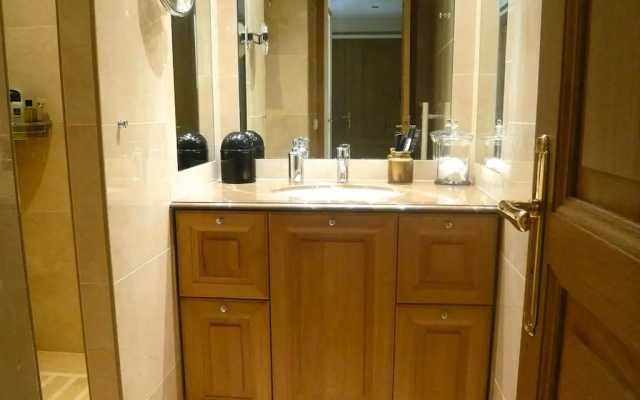 Vacation apartment with large private terrace and community pool, Cannes - Apartment in Cannes - Photo 3