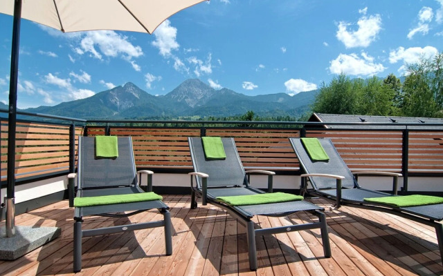 Authentic Apartment in Oberaichwald Near Hiking Area