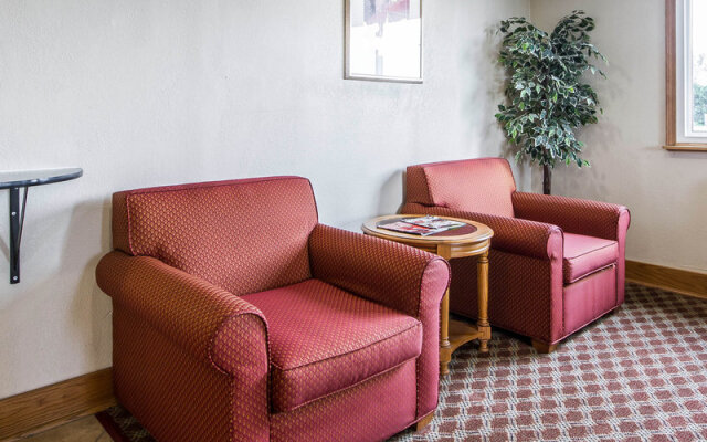 Econo Lodge Janesville