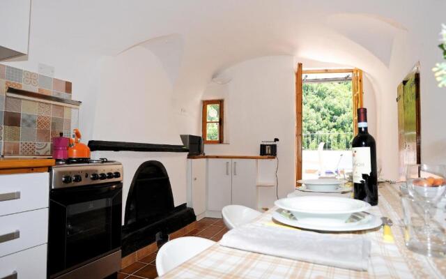 Panoramic Apartment with Balcony and Terrace