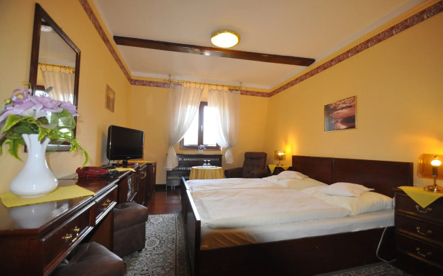 Barbakan Hotel