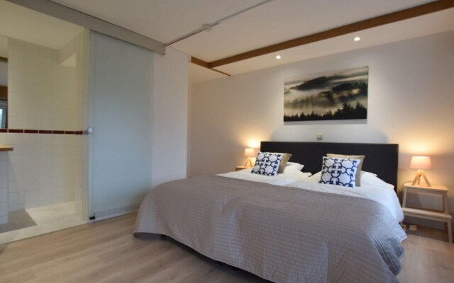 Spacious Holiday Home in Vielsalm near Baraque de Fraiture
