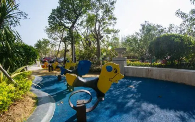 First sea view holiday apartment