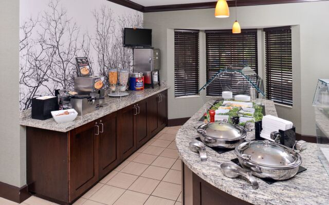 Staybridge Suites O'Fallon Chesterfield by IHG