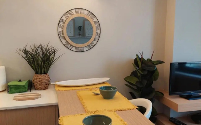 Charming Central Studio with AC