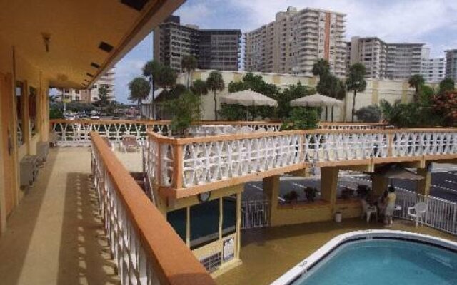 SunDeck Motel & Apartments