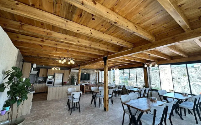 Kayaharman Cave Suites