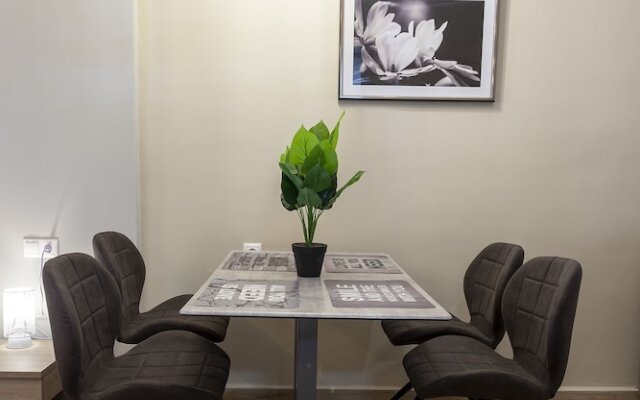Privilege Flat Renovated Upscale Studio