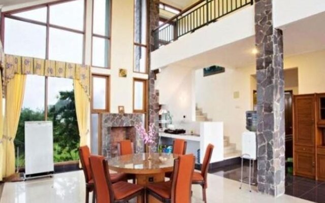 Villa Istana Bunga