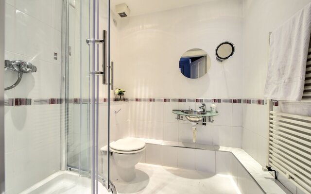 Alva - City Centre Apartment