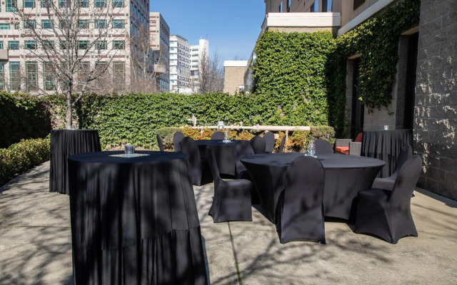 Courtyard by Marriott Sacramento Midtown