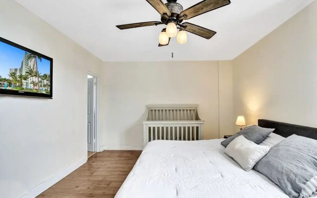 Lovely 2br/2 Bath Hollywood Beach!!!