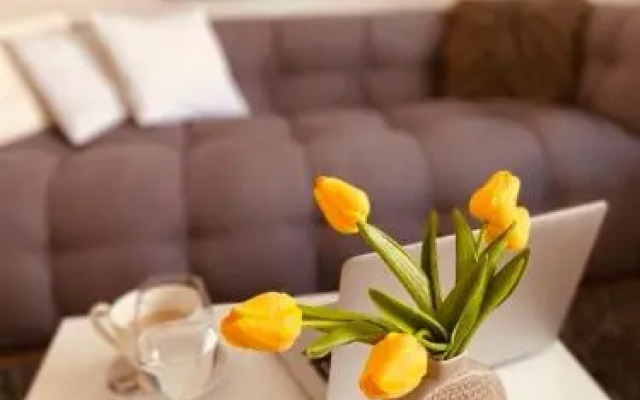 Trio Apartments