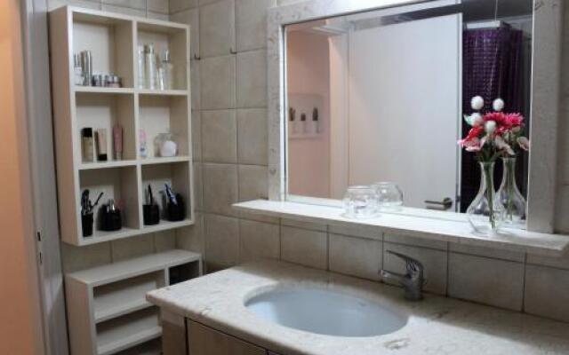 Flat 2 Bedrooms 1 Bathroom - Rhodes