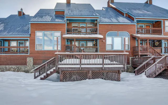 Picturesque Pagosa Springs Retreat w/ Mtn Views!