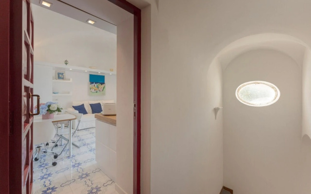 Azzurra, Capri Center