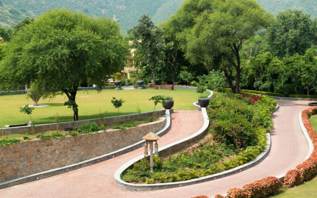 The Royal Retreat Resort & Spa
