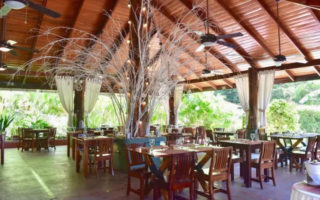 Hotel Playa Espadilla y Gardens