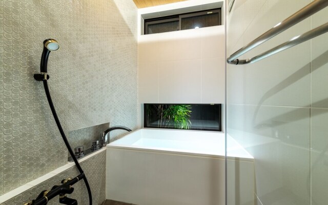 Yorozuha Machiya House