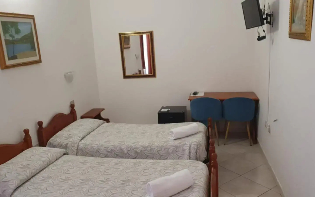 Hotel 4 Mori