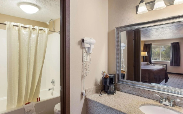 SureStay Hotel by Best Western Summersville