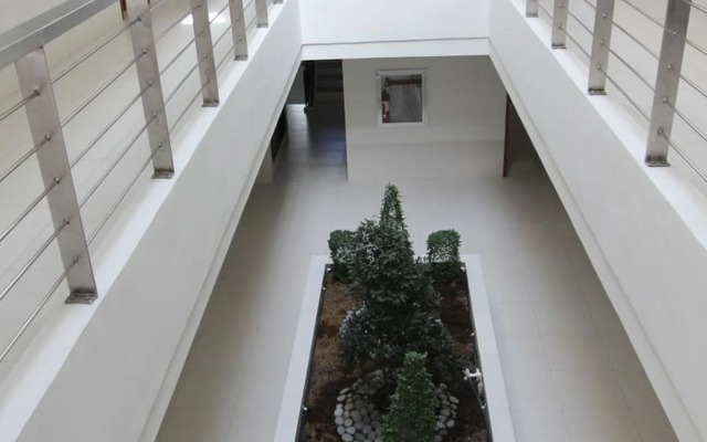 Crown Regency Courtyard Resort