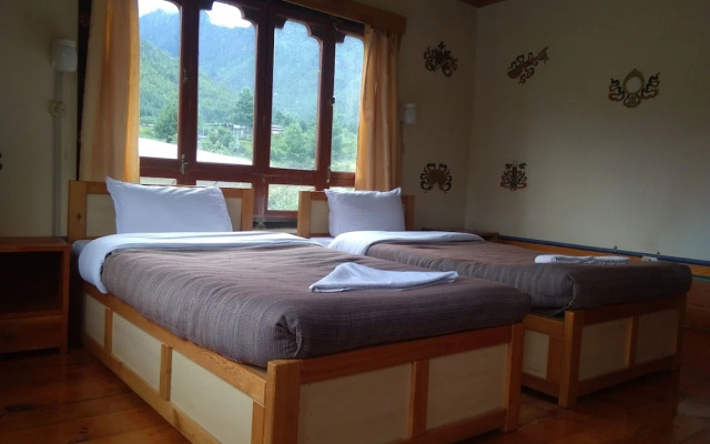 Nirvana Lodge