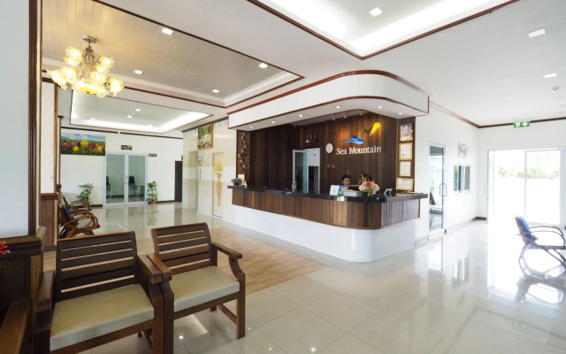Sea Mountain Khanom Hotel