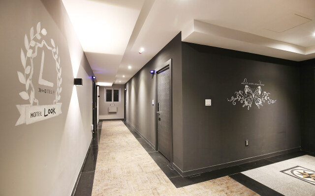 Hotel Look