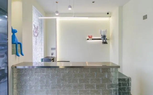 Best Hotel (Mingzhu Square Subway Station)