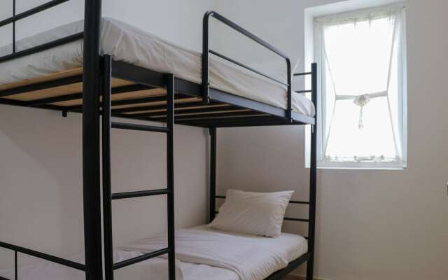 Spacious And Elegant 3Br At Grand Palace Kemayoran Apartment