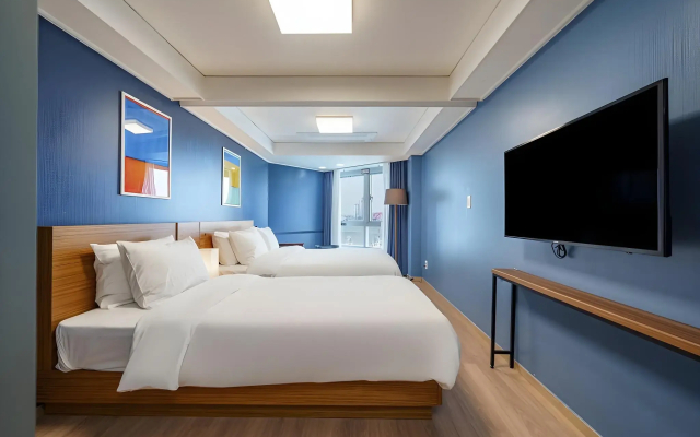 Chungchoho Best Hotel