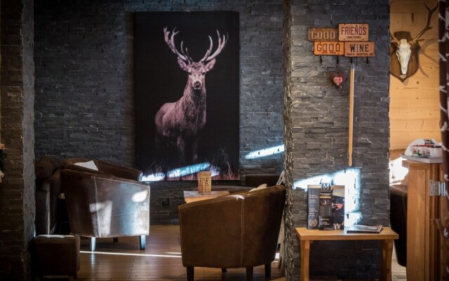 Montana Chalet Hotel