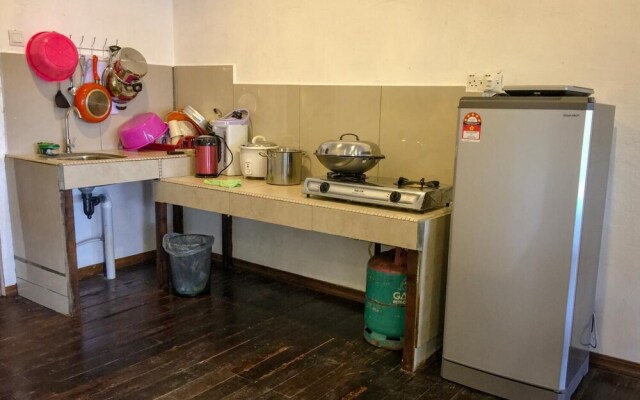 Happy Garden Resort - Hostel