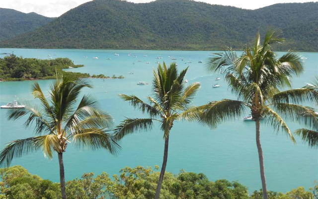 Coral Point Lodge