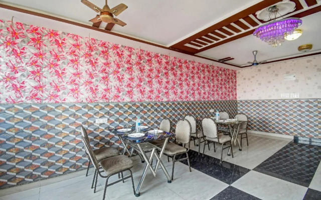 Collection O Hotel Paradise Near Chinar Park