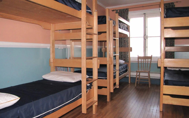 Auberge de la Paix - Hostel