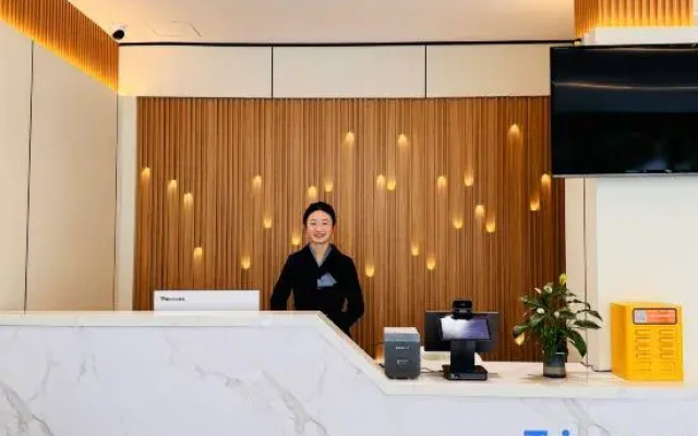 LHHOTEL