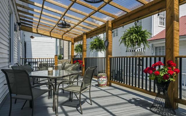 Rose Manor Bed & Breakfast