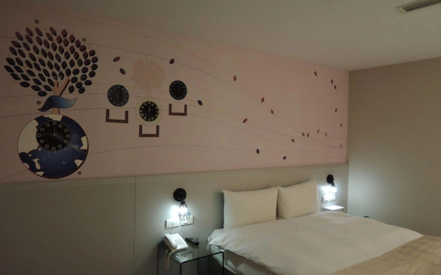 Travel Art Inn