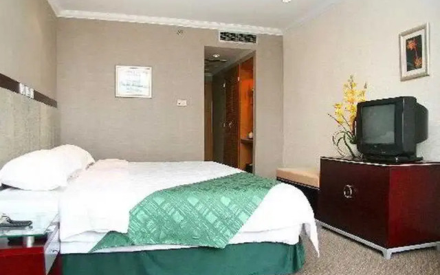 Garden City Hotel