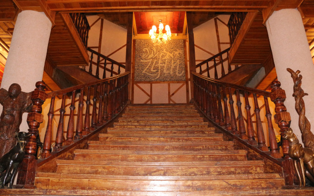 Zifin Hotel