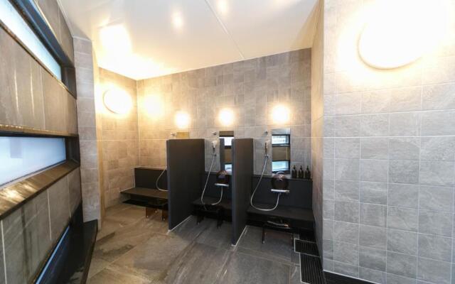 SETOUCHI KEIRIN HOTEL 10 by Onko Chishin