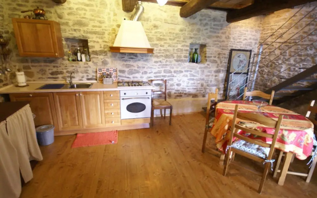 Belvilla by OYO Spacious Villa in Treia With Pool
