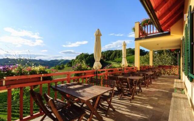 Farm Stay Jarc Vineyard