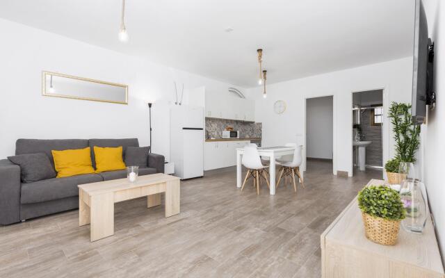 Home2Book Comfy Casa Papá, Sunny Terrace With BBQ