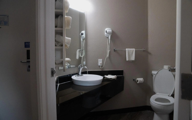 Motel 6 Caseyville, IL - Caseyville Il