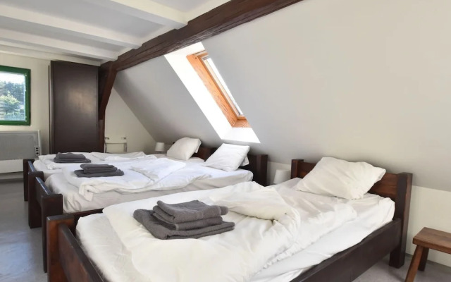 Authentic Holiday Home with Garden near Trutnov